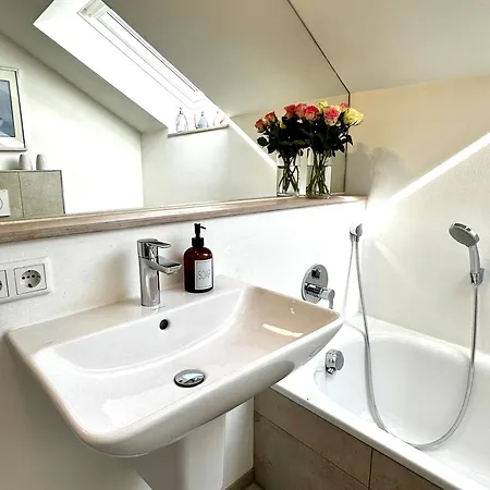 شقة Traumhafte See- Und Alpensicht